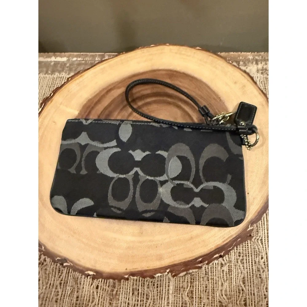 Vintage Coach Black Gray Signature Logo 1941 Wristlet Pouch Front Snap Pocket